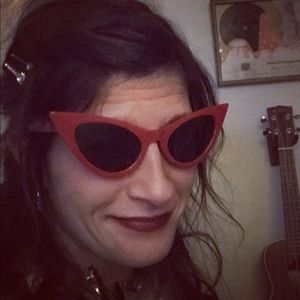 Meet your Posher, Catherine